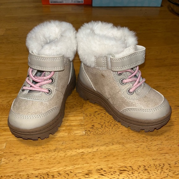 Carter’s toddler size 5 boots. Worn once. Excellent condition. - Picture 1 of 4